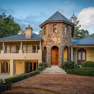 Hotel Victoria's At Ewingsdale, Byron Bay