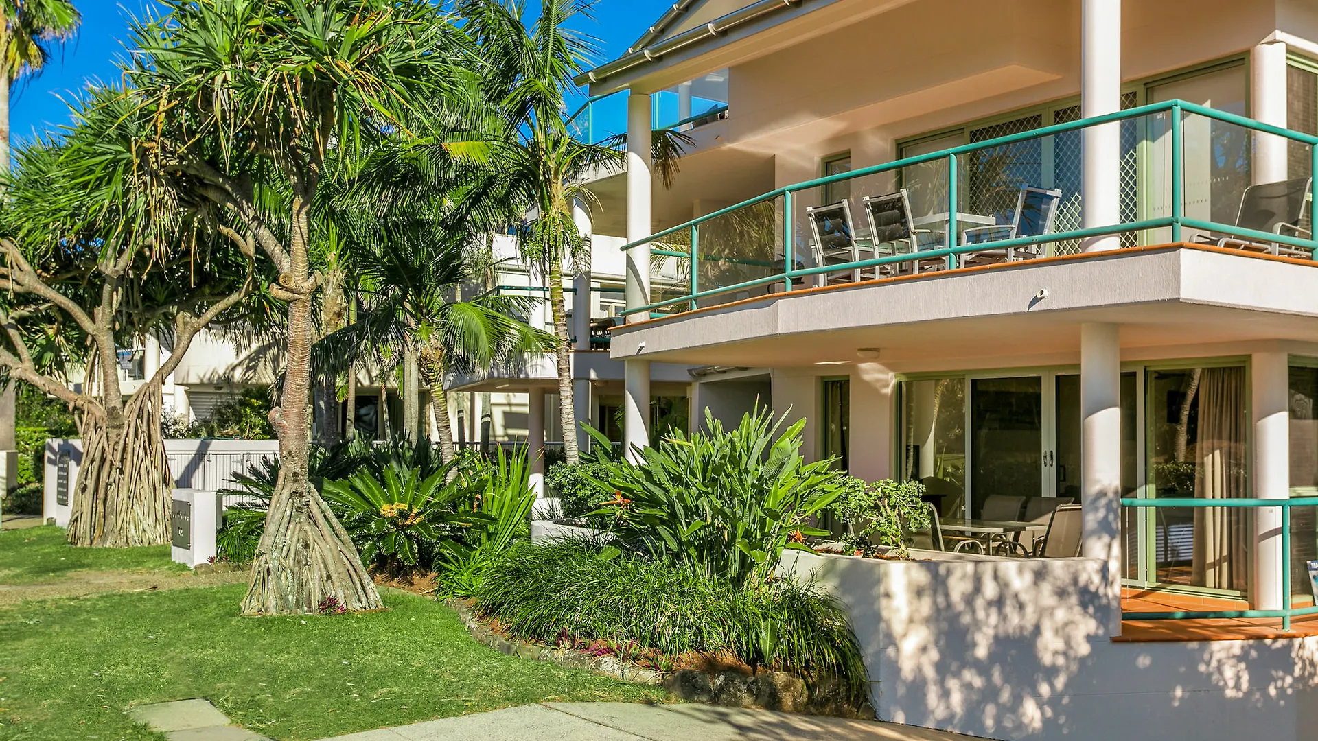 Hotel Apartment 1 Surfside Byron Bay